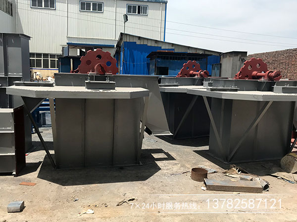 使用深斗淺斗跟斗式提升機(jī)機(jī)頭設(shè)計(jì)有直接關(guān)系