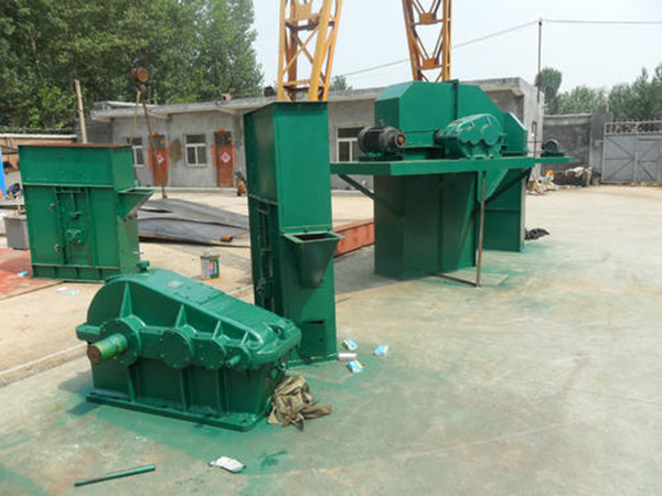 斗式提升機(jī)為什么需要安裝清料設(shè)備？